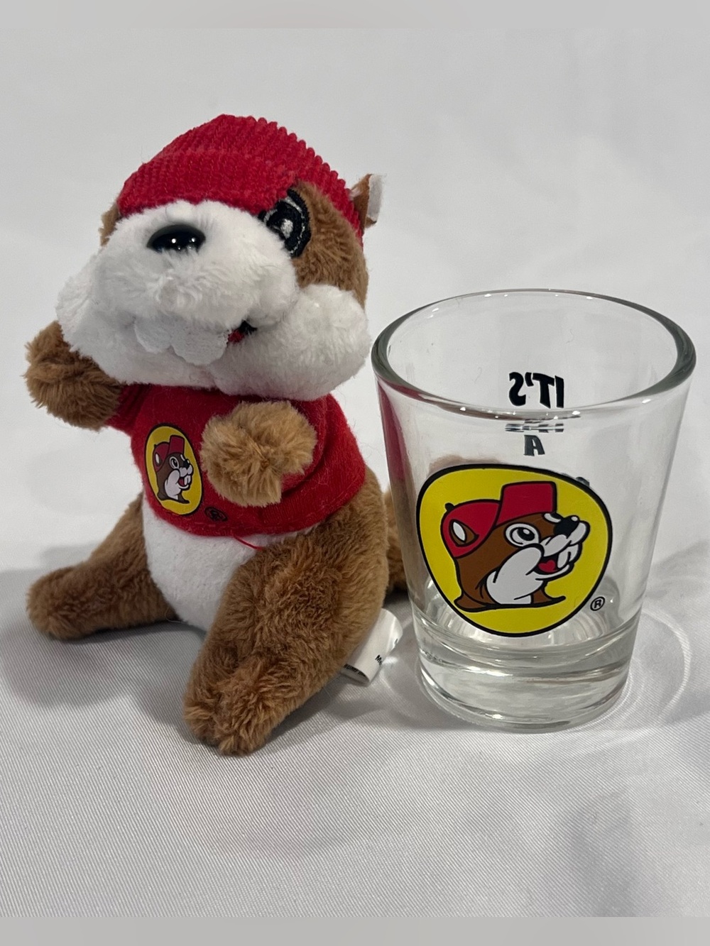 Buc-ee’s Plush Keychain & Shot Glass Bundle